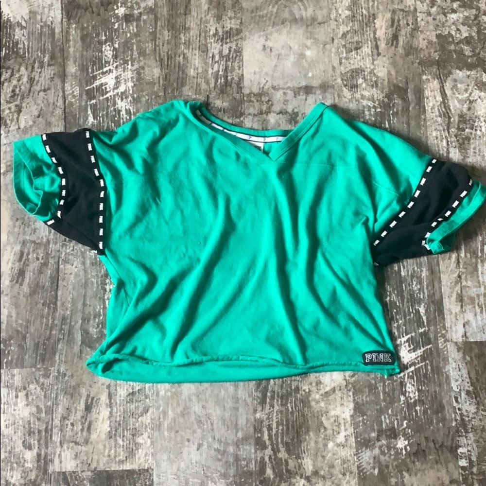 VS PINK CROPPED SHORT SLEEVE TEE